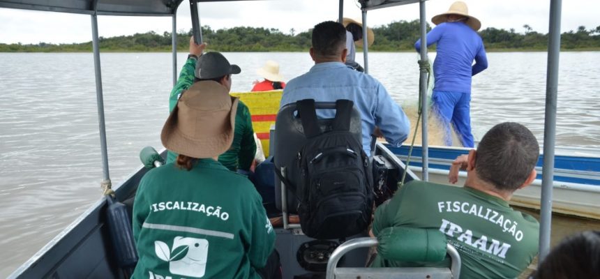O Instituto de Proteção Ambiental do Amazonas (Ipaam) participou da 17ª edição da Pesca do Mapará, realizada no Lago Grande do Janauacá, em Manaquiri, a 60 quilômetros de Manaus. No evento, realizado no domingo (16), fiscais da Gerência de Controle de Pesca (GECP) da autarquia realizaram ações de fiscalização e orientaram a população sobre as espécies permitidas para captura.